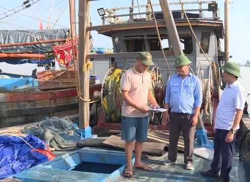 Tăng cường công tác quản lý an toàn vệ sinh thực phẩm trên tàu cá